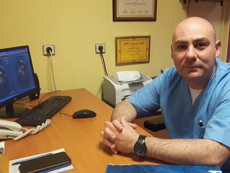 Обещаващ неврохирург предпочете УМБАЛ Бургас пред „Токуда“