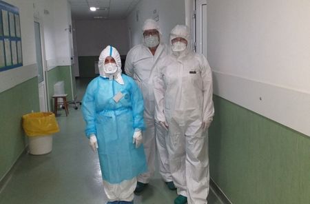 Новият случай на COVID-19 e медицинска сестра от Инфекциозното на УМБАЛ-Бургас