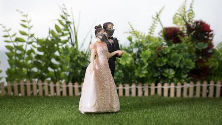16 сватби с маски и ръкавици по време на извънредното положение в Сливен
