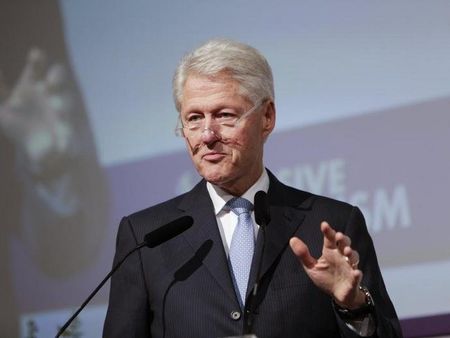 Бил Клинтън конкурира Венета Райкова