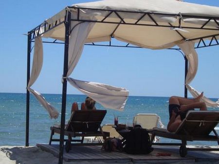 Българи и румънци масово правят резервации за къмпинги в Гърция