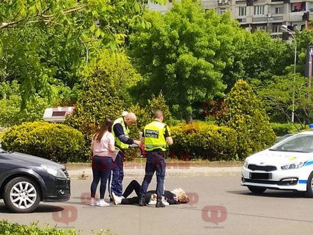 Извънредно! Опел Астра помете жена до мол „Галерия“ в Бургас