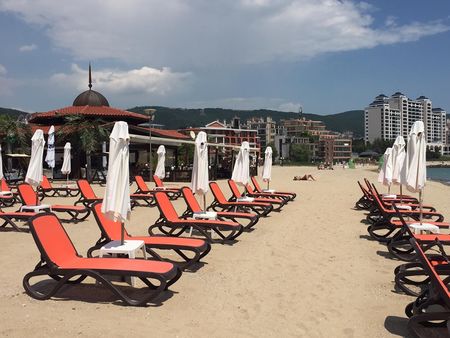 Плажовете в Слънчев бряг са готови за първите туристи, откриват сезона на 1 юни