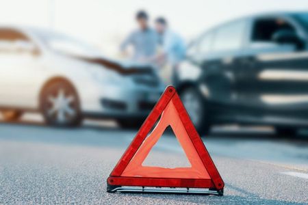 Шофьор на товарен автомобил загина при катастрофа във Великотърновско