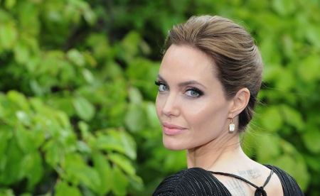 Ослепителната Анджелина Джоли на 45!