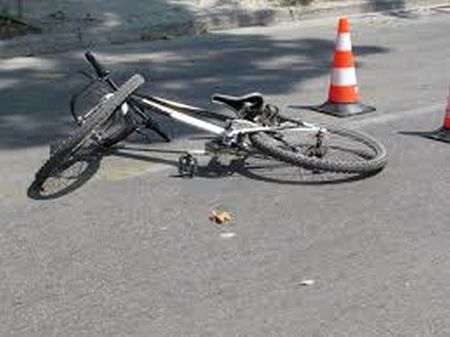 10-годишен велосипедист се заби в Пежото на жена в Руен