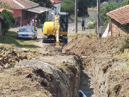 Започва реконструкцията на водопровода в поморийските села Бата и Страцин