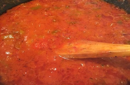 Автентичната рецепта за доматена манджа на леля Петя