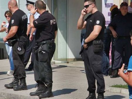 45 арестувани при спецакцията в Пловдив, 15 от тях са фенове на "Ботев" и Локо