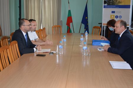 Вълчо Чолаков се срещна с посланика на Словакия в България Н.Пр. Мануел Корчек