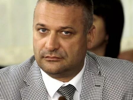 Тодор Байчев организира приемна за жители на Бургас