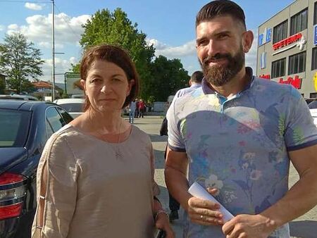"Нефтохимик" в ръцете на своята Желязна лейди - бизнесдамата Анелия Златкова поема управлението на клуба