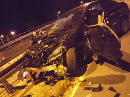 Опел се заби челно в Мерцедес на пътя Дългопол – Айтос, четирима души пострадаха