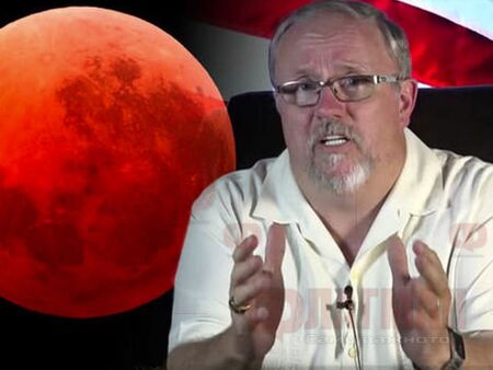 Пастор-астролог бие тревога, съвпадът на Сатурн с Юпитер носел апокалипсис