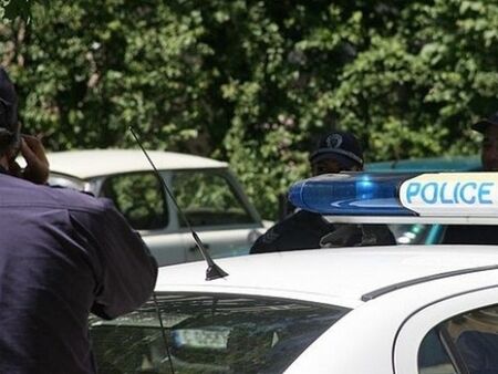 Царевските полицаи са непоклатими: Шофьор на Порше се опита да ги подкупи с 200 лв., арестуваха го!