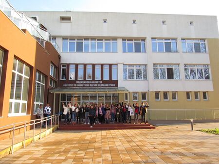 Увеличават се желаещите да учат медицина в Бургас