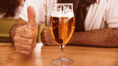 Пием по-малко бира: Продажбите в заведенията са спаднали с 60%