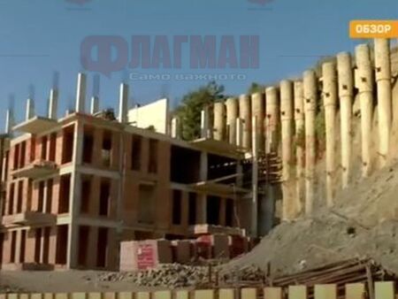 Нарушен ли е законът при строежа край плажа на Обзор?