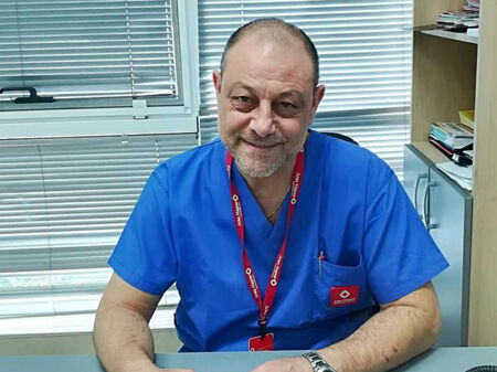 Д-р Стефан Касабов: В операционната гледаш травмите, а не историята, която стои зад тях