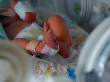 Лекари от УМБАЛ-Бургас сигнализират: все по-често родители поставят живота на децата си в риск