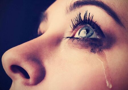 Защо мъжете плачат 17 пъти в годината, а жените четири пъти по-често