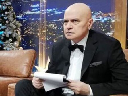 Слави Трифонов няма да спира Вечерното шоу