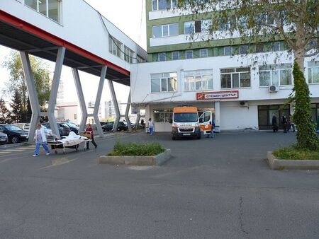 Зачестиха нападенията над лекари, УМБАЛ-Бургас иска полицейски пост пред Спешното отделение