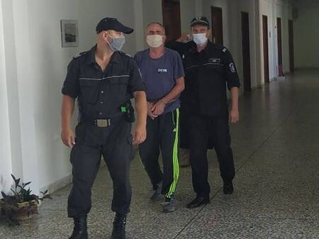 Окръжният съд в Бургас реши съдбата на Стоян Божев, който уби авера си Живко