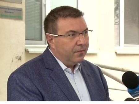Министър Ангелов: Лъжа е, че областните градове в страната ще бъдат затваряни с КПП-та