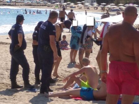 Арестуваха двама с дрога на плаж "Перла"