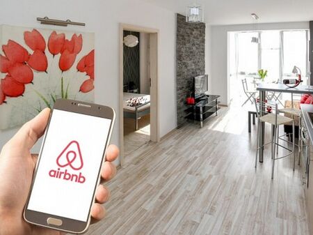 Airbnb забранява партита в жилищата, които предлага