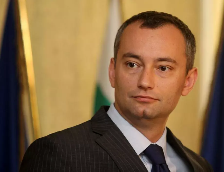 Спряганият за премиер Николай Младенов: Промените в Конституцията трябва да бъдат по-радикални!
