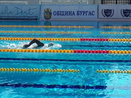 Малко над 2 часа до големия финал! Цанко Цанков е на път да подобри световен рекорд по плуване