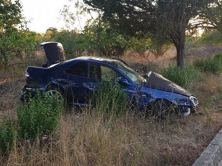 Брутална катастрофа! Кола изхвърча от пътя край Бургас