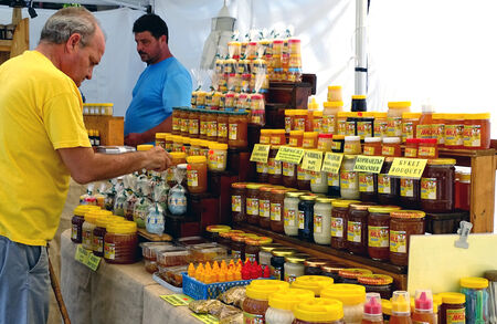 В Несебър се провежда 19-ия Национален фестивал на меда