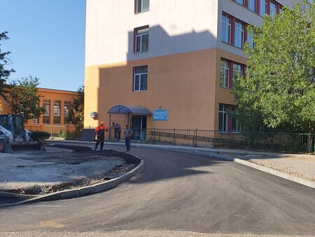 Димитър Николов разпореди на директорите да инспектират училищата преди 15 септември