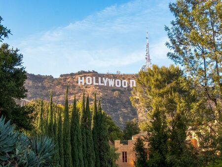 Холивуд притеснен от възхода на Нетфликс и Амазон