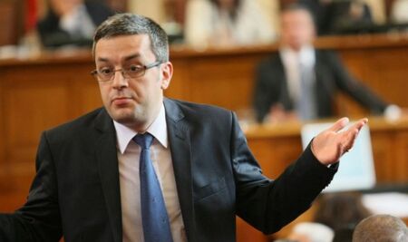 Тома Биков: Тук няма диктатура, нито основание за оставка