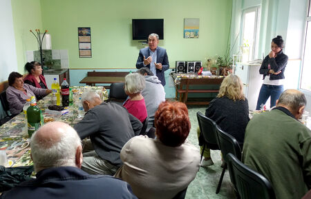 Кметът на Несебър Николай Димитров се срещна с жители на с. Приселци