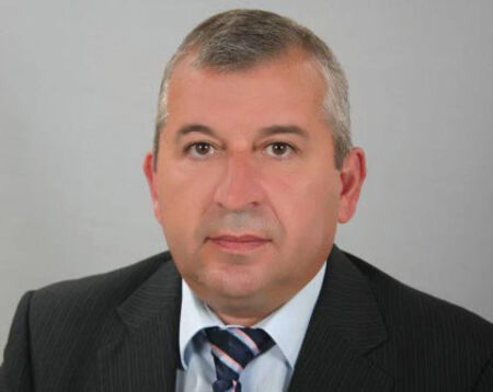 Директорът на пътната агенция в Стара Загора почина с COVID-19