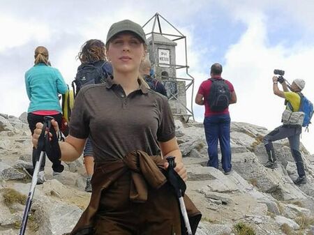 Вицепремиерът Марияна Николова стъпи на покрива на Балканите в Деня на Независимостта