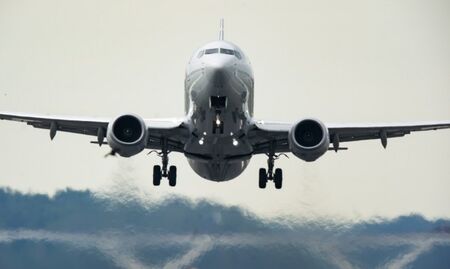 Пътници искат прегради в самолета, за да пътуват при пандемия