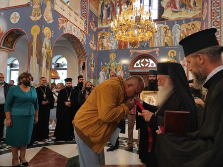 Митрополит Гавриил награди премиера Борисов с ордена на Ловчанската митрополия