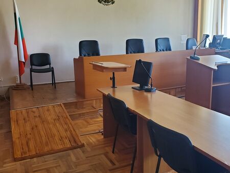 Окръжен съд – Бургас осигурява достъпна среда за хора с увреждания