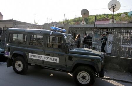 Огромна секира чака пияния горски от Приморско, подал фалшив сигнал за бомба на летището