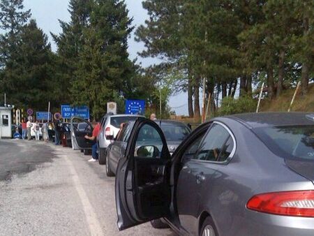 Отмениха присъдата на граничните полицаи от ГКПП Малко Търново, арестувани за такса "обработка"
