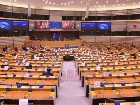 Гласуват резолюцията за България в Европарламента