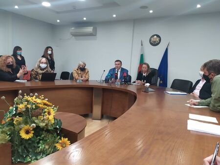 Министър Ангелов: Ще настоявам биоцентралата в с. Труд временно да бъде спряна
