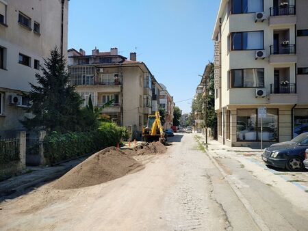 Строежът на новата Библиотека в Бургас на финална права, преасфалтират околните улици