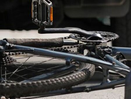 13-годишен велосипедист блъсна жена край Бункера и си разби главата